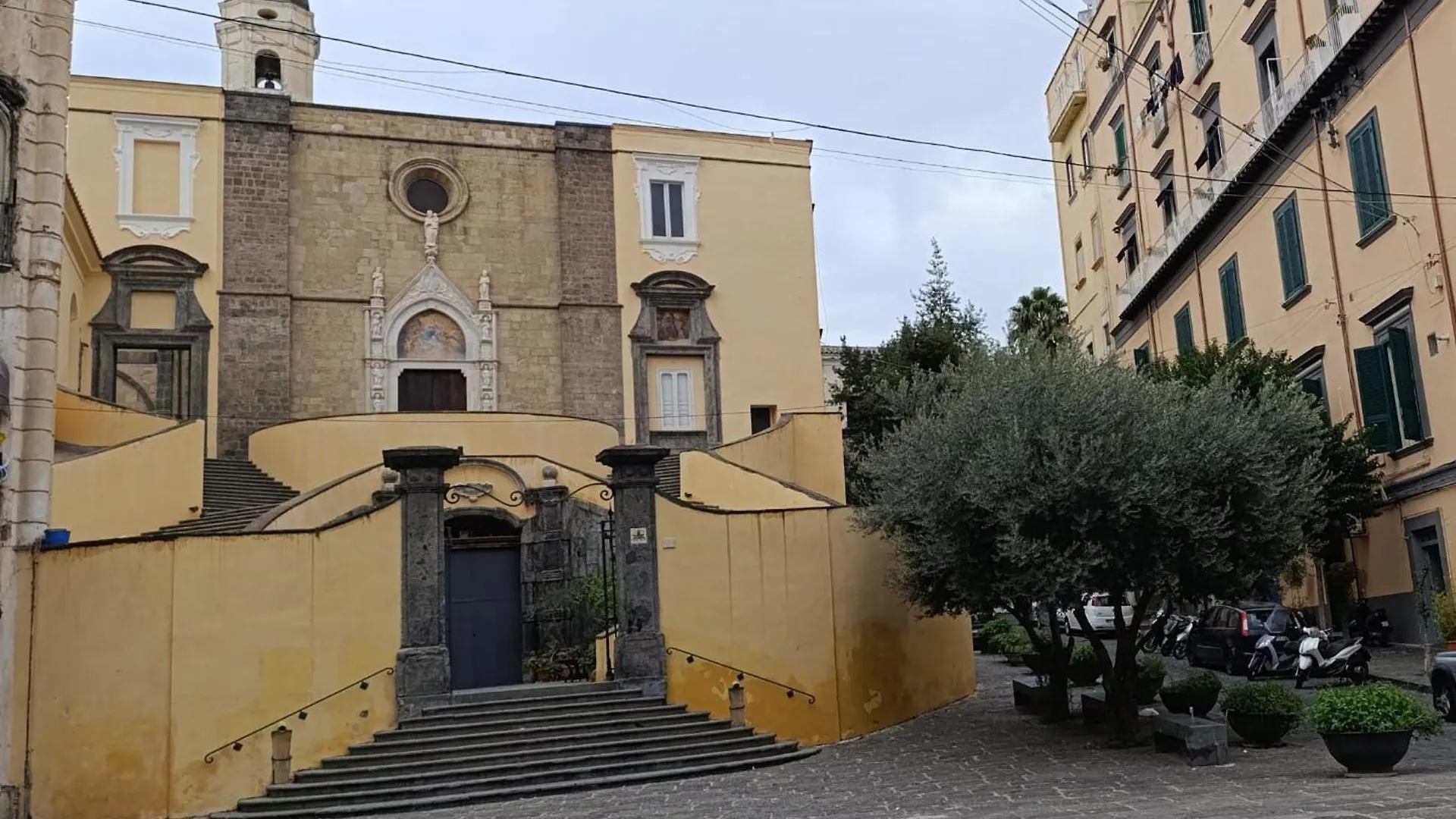 Cirillo 31 ,In Centro Storico Apartment Naples